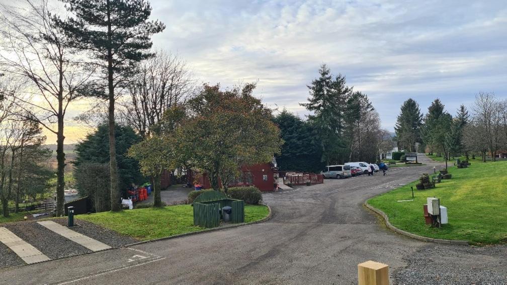 Trossachs Holiday Park Драймен Екстериор снимка