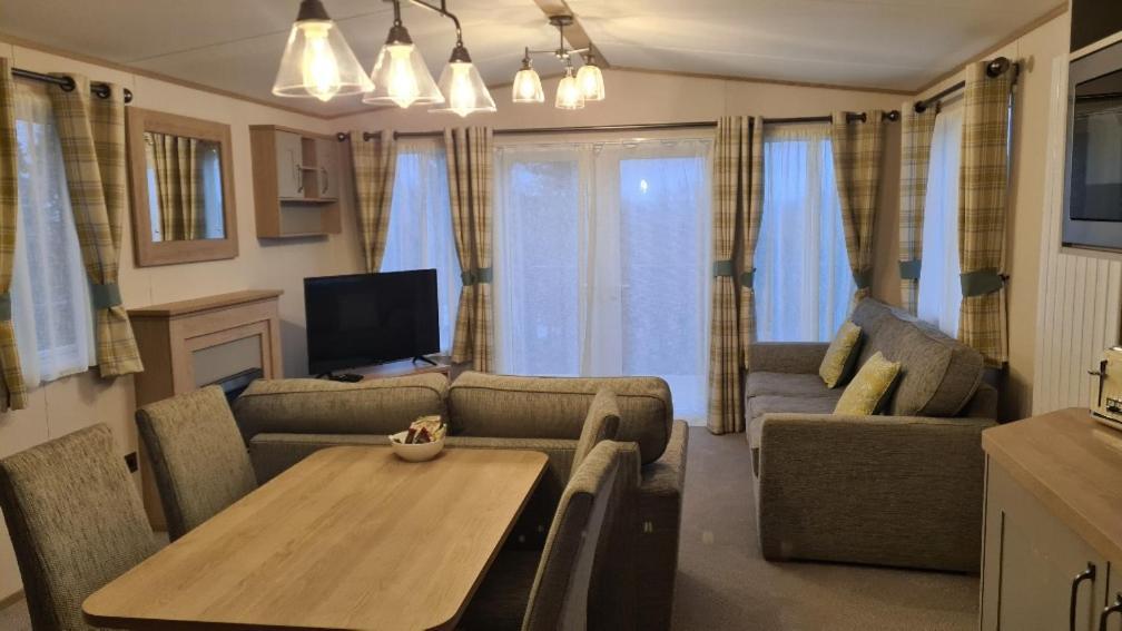 Trossachs Holiday Park Драймен Екстериор снимка